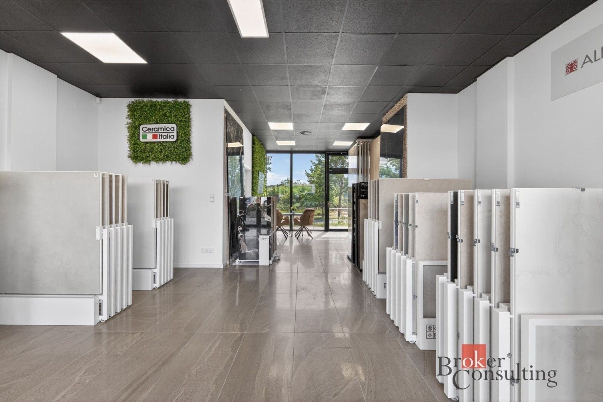 Obchodní prostory · 59 m² · Vltavínová, Plzeň - 4