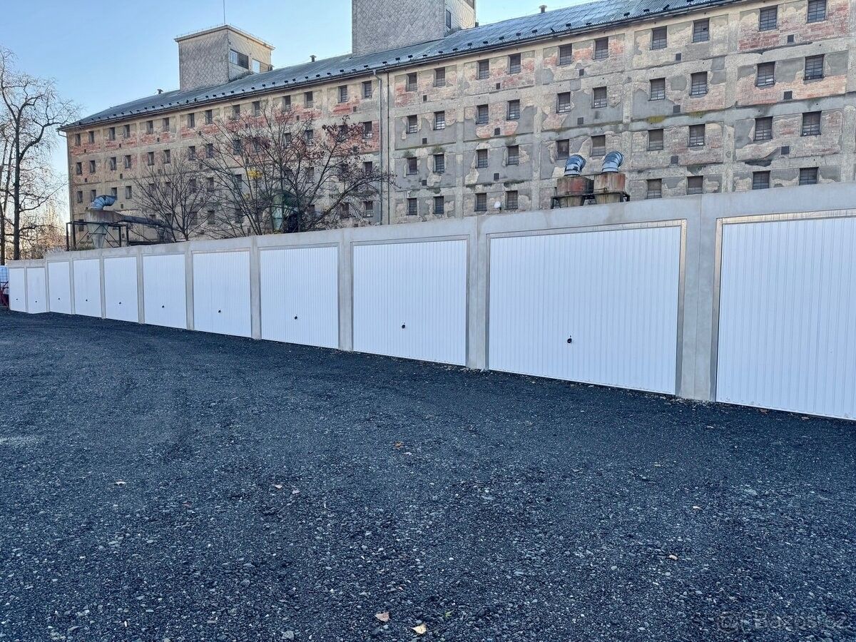 Garáže, Prostějov, 796 01