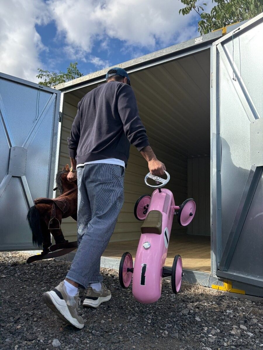 Sklady, Praha, 150 00