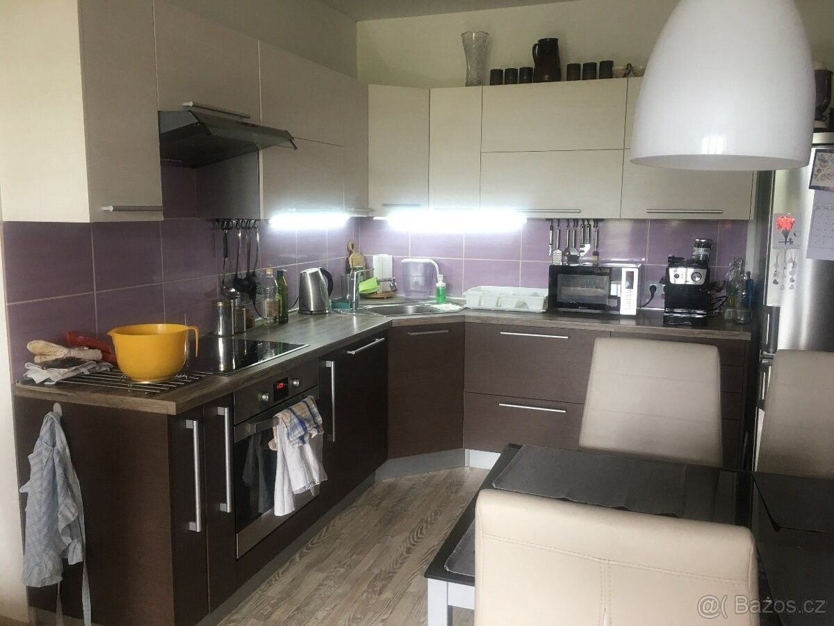 Pronájem byt - Čelákovice, 250 88