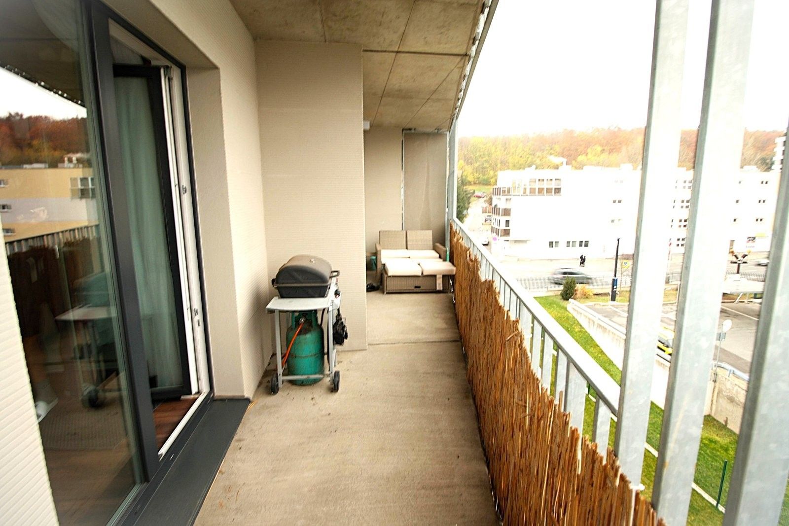 Byt 2+kk · 55 m² · Novovysočanská, Praha - 3