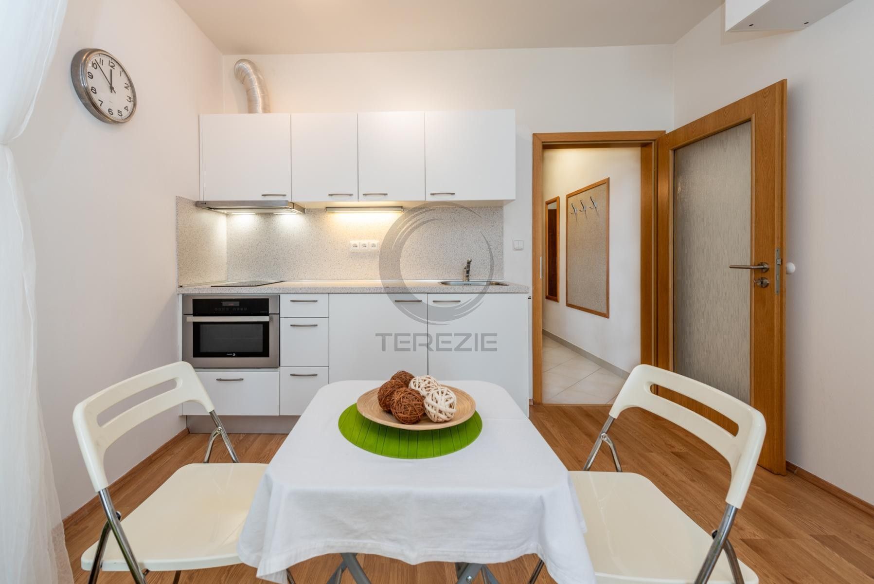 Prodej byt 1+kk - Královéhradecká, Klášterec nad Ohří, 21 m²