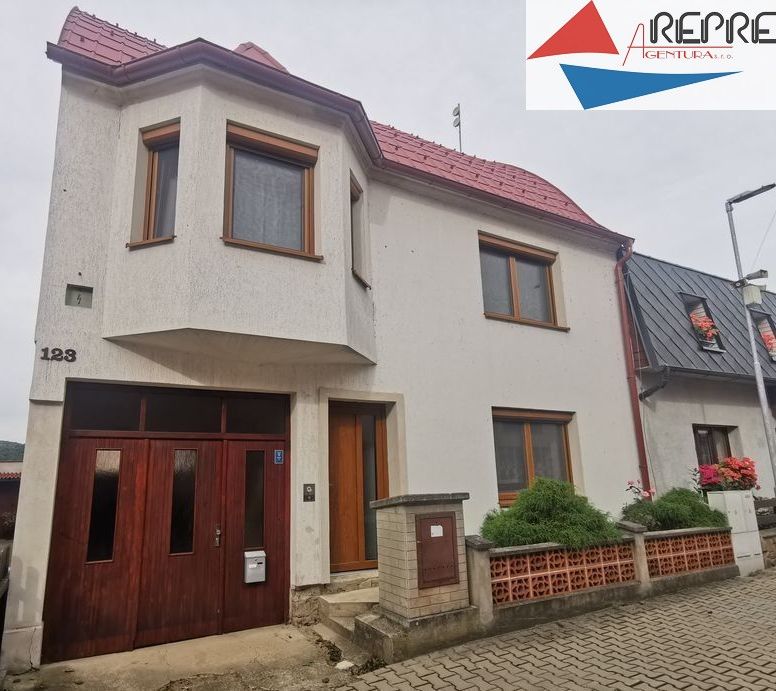 Rodinné domy, Velké Žernoseky, 131 m²