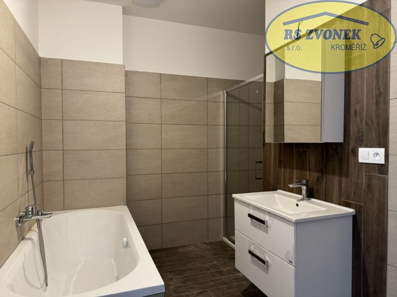Pronájem byt 2+kk - U Letiště  , Holešov, 61 m² - 5