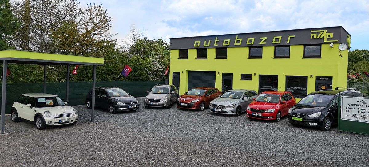 Garáže, Chrudim, 537 01