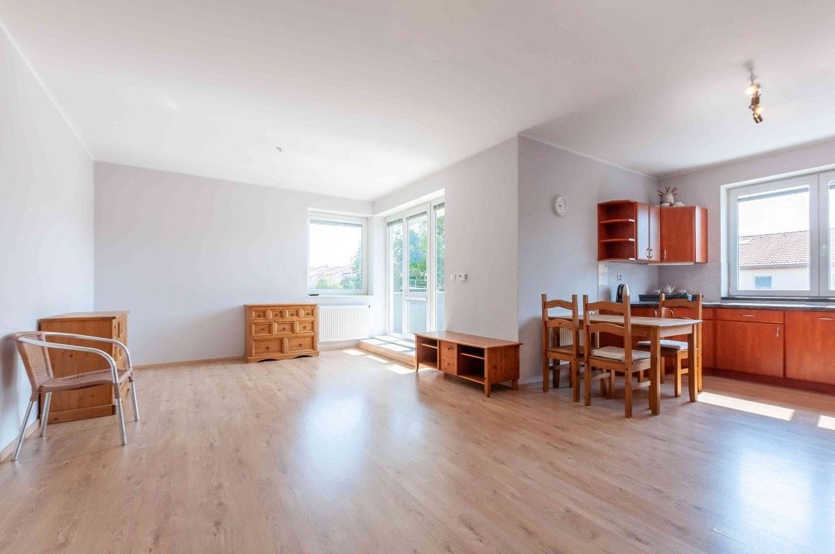 3+kk, Dělená, Praha, 79 m²