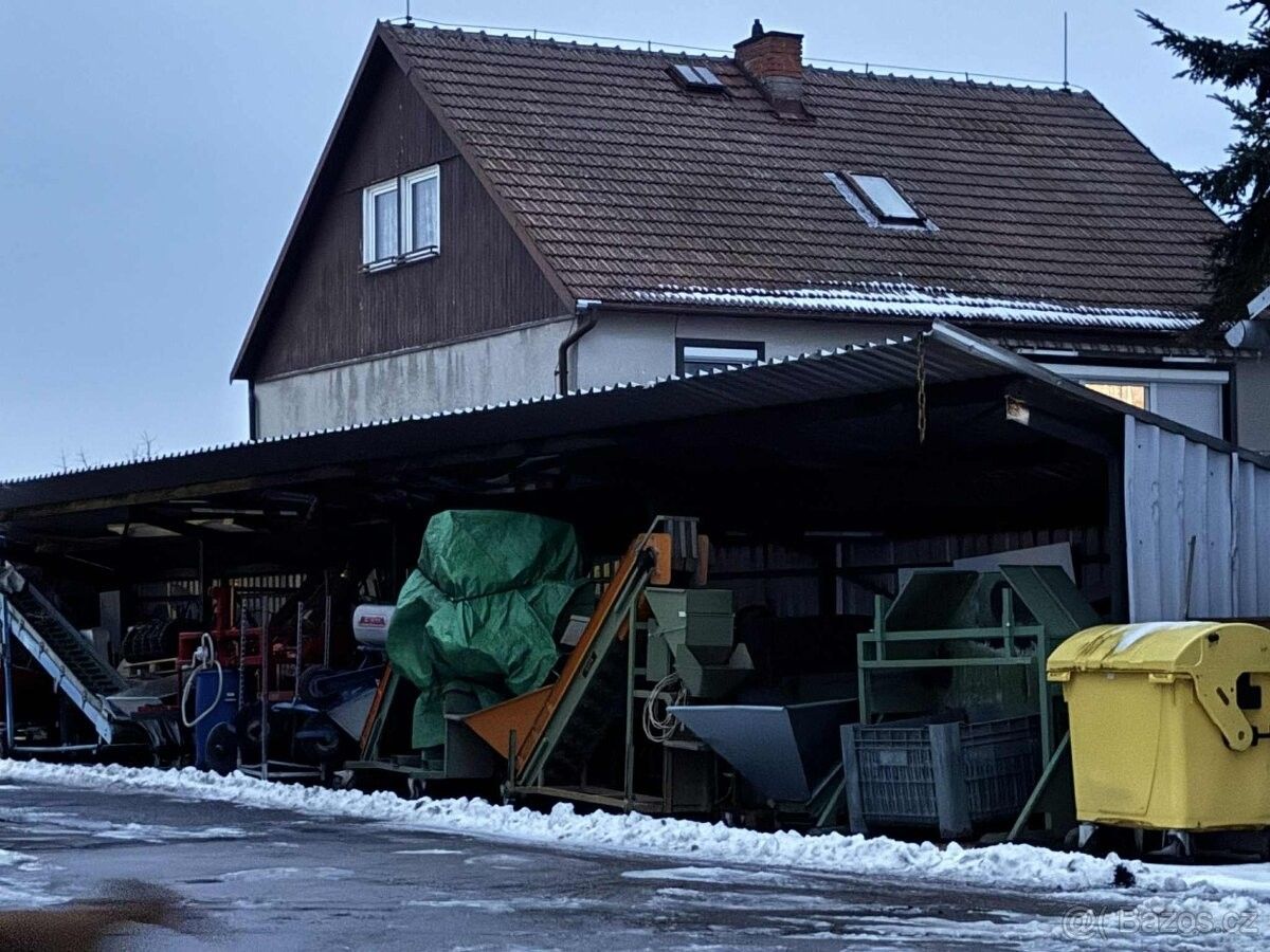 Sklady, Semice, 289 17