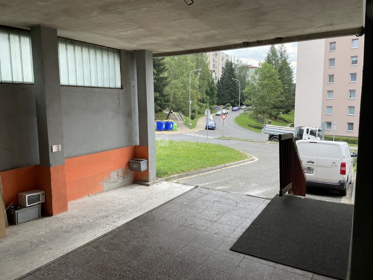 Prodej komerční - Sychrov, Vsetín, 1 057 m² - 5