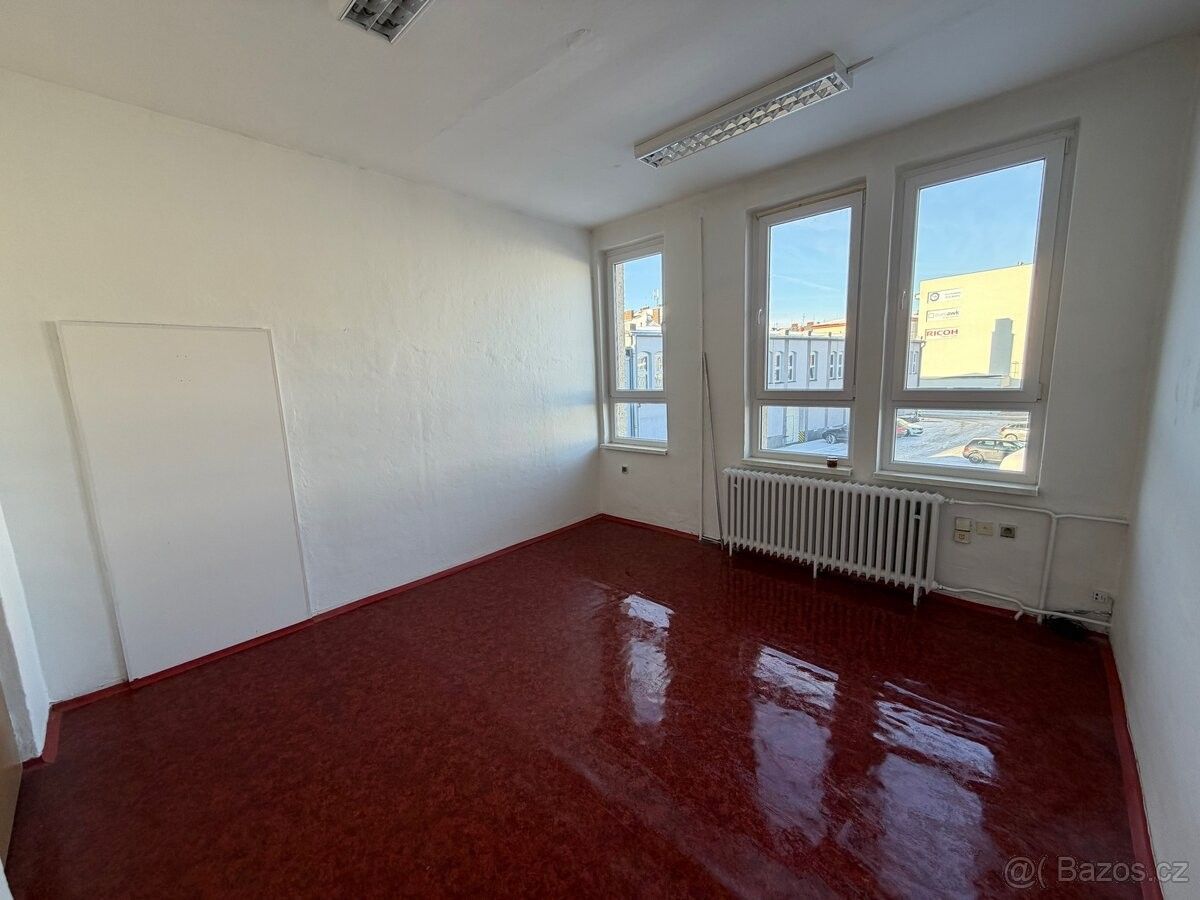 Pronájem kancelář - Ostrava, 702 00
