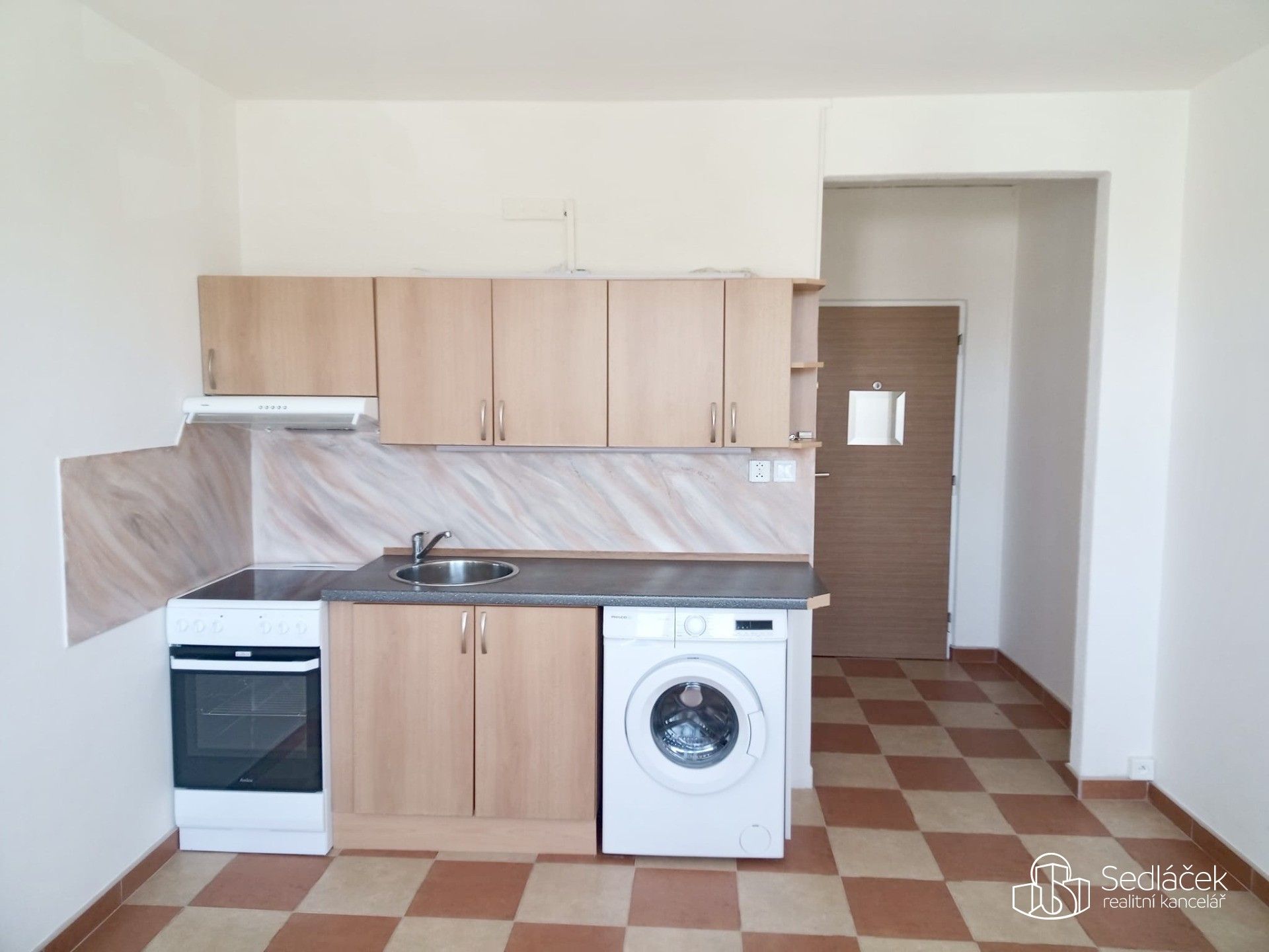 Pronájem byt 1+1 - Kosmonautů, Sokolov, 38 m² - 2