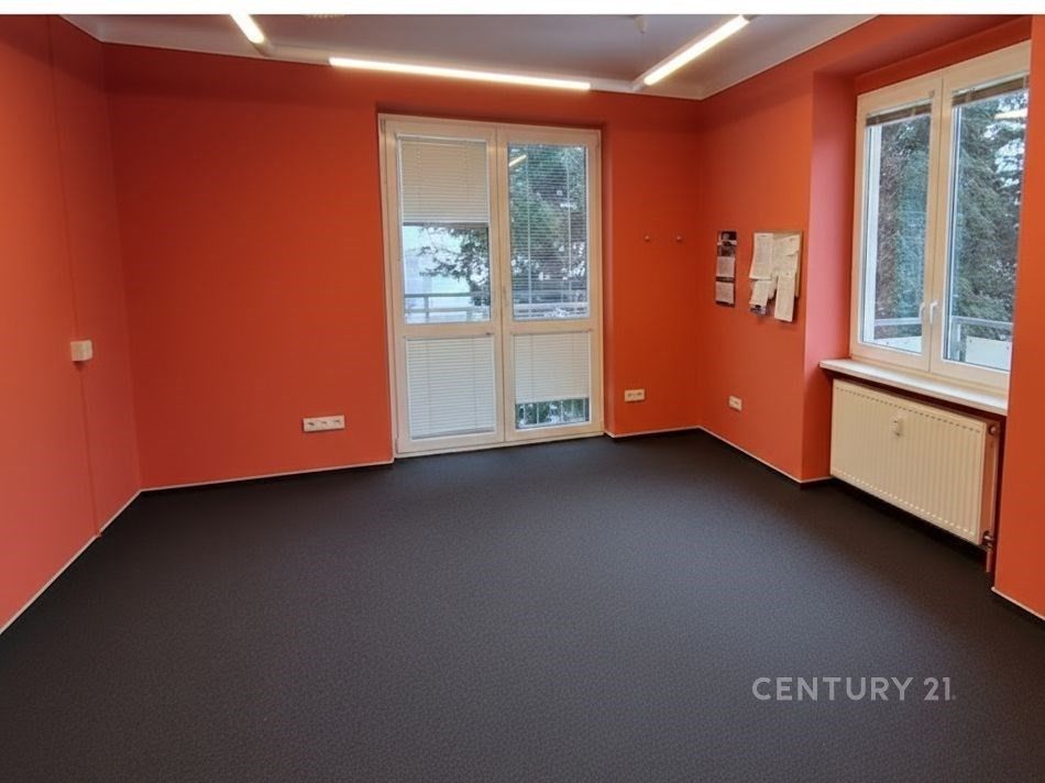 Pronájem kancelář - K Nouzovu, Praha, 20 m²