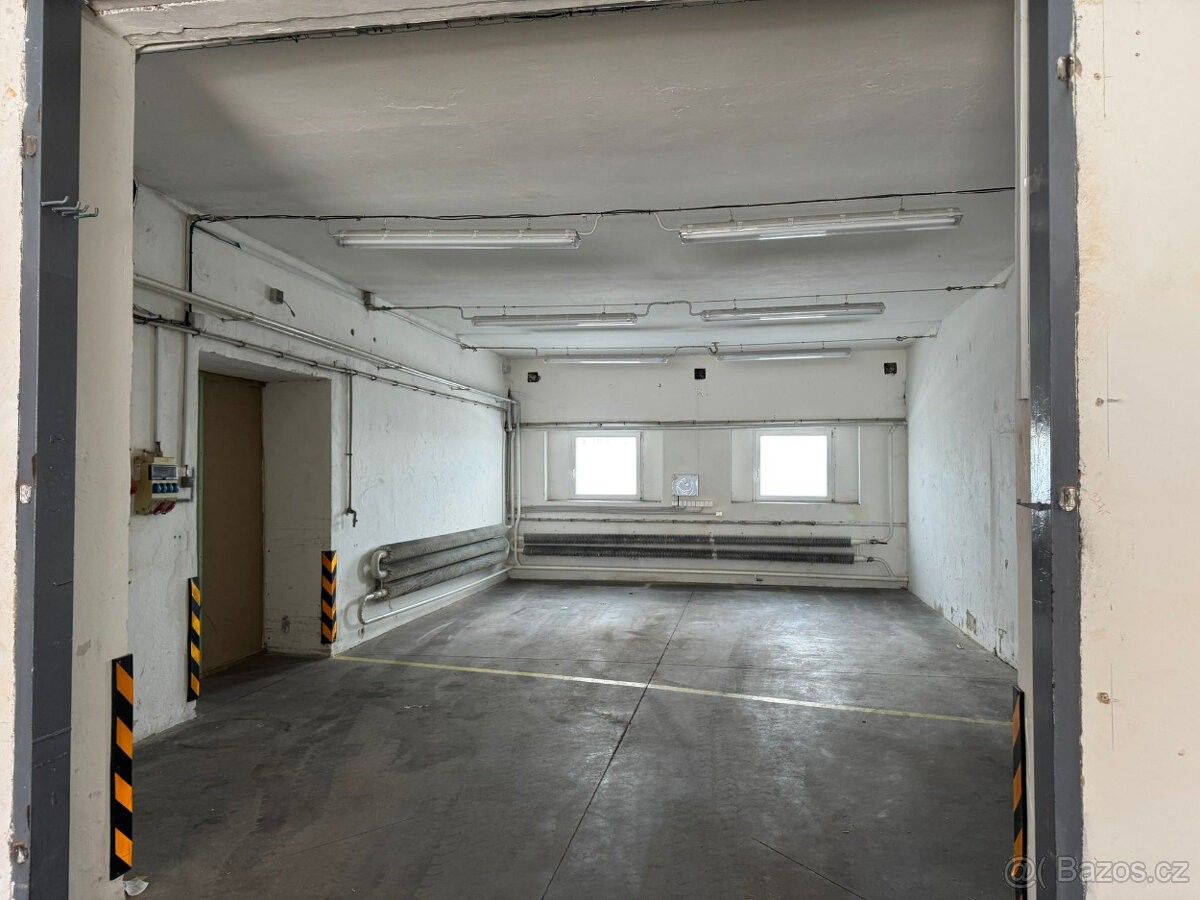 Sklady, Frýdek-Místek, 739 42