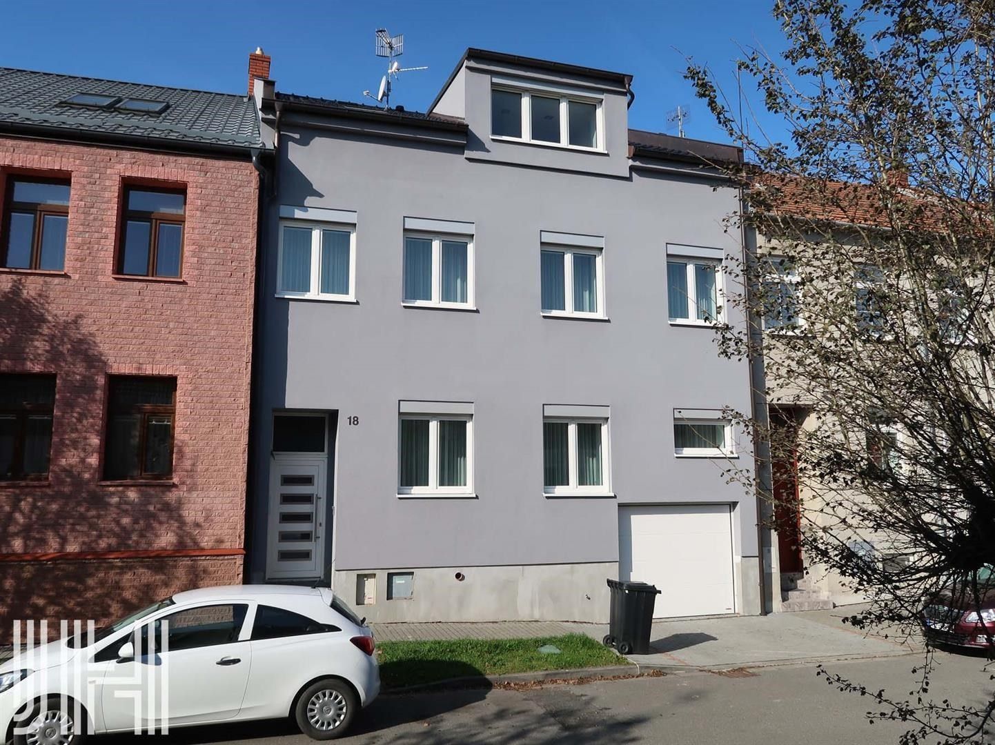Prodej dům - Máchova, Prostějov, 280 m²