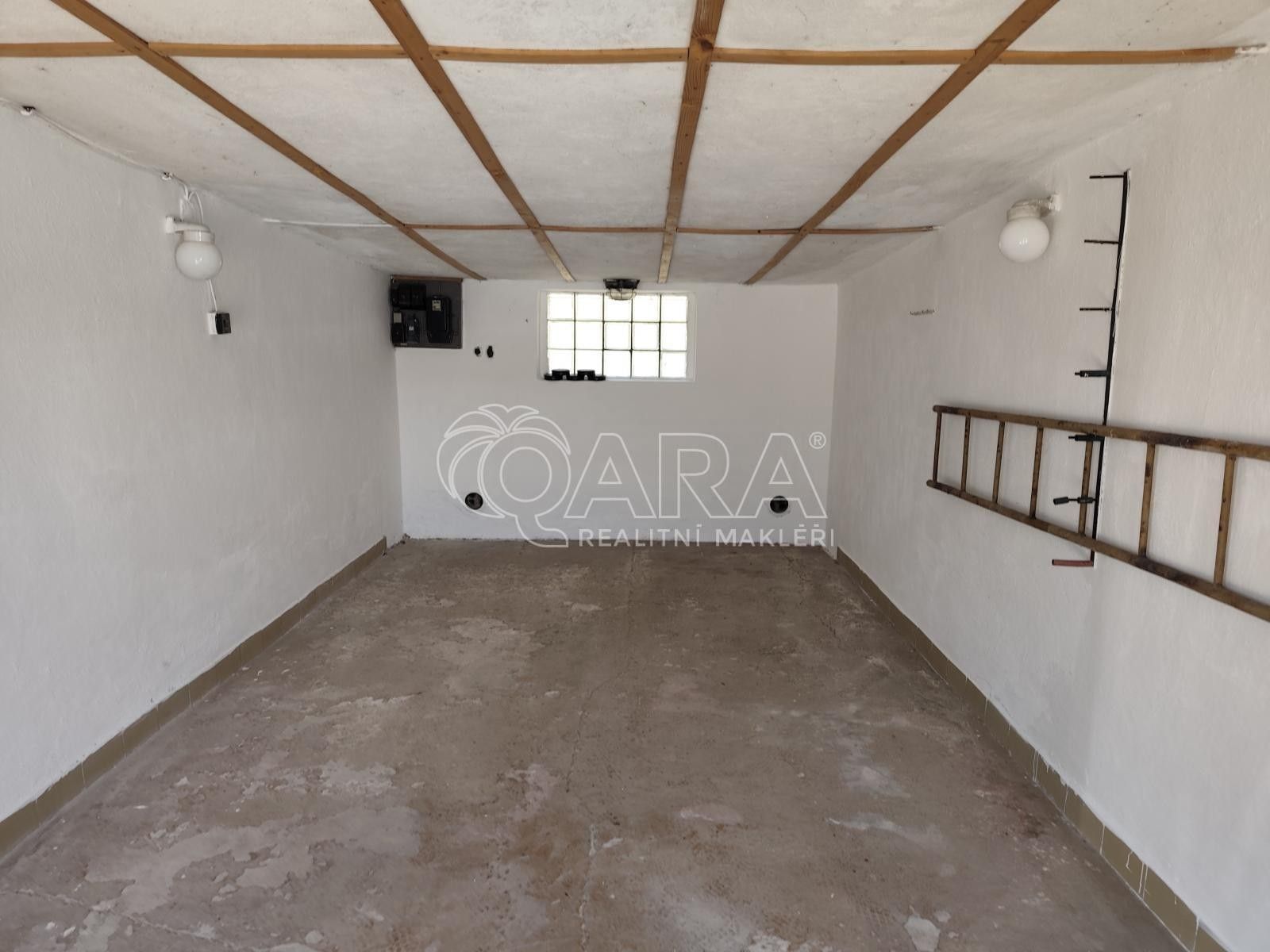 Garáže, Svitavy Předměstí, 18 m² - 2