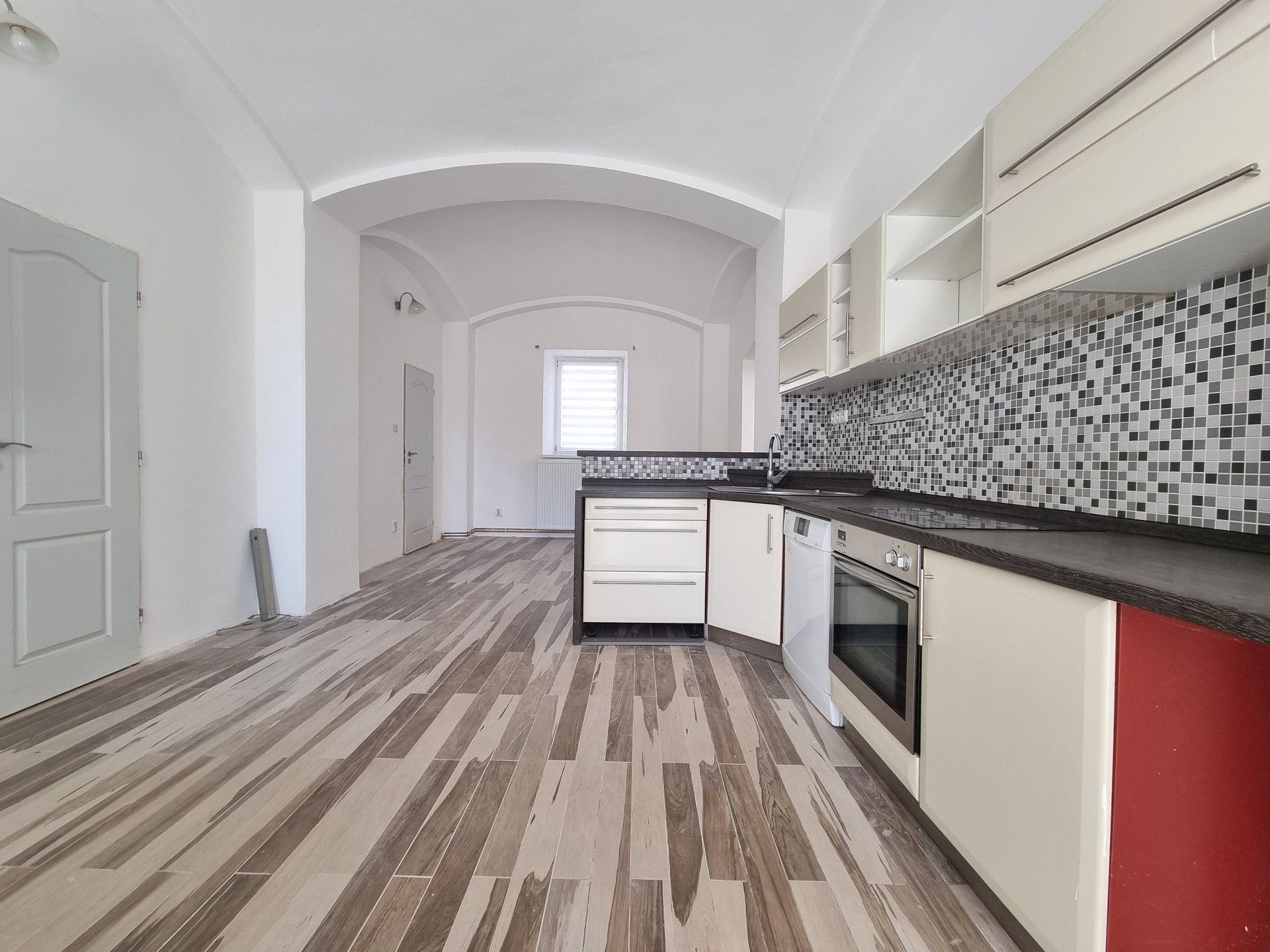 Pronájem byt 1+1 - Seifertova, Bílina, 66 m²