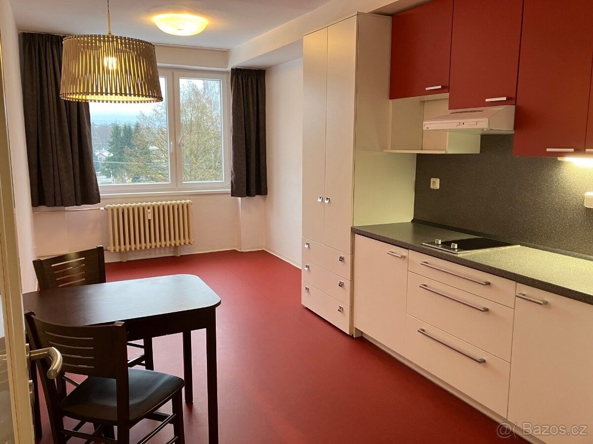 Byty, Hronov, 549 31