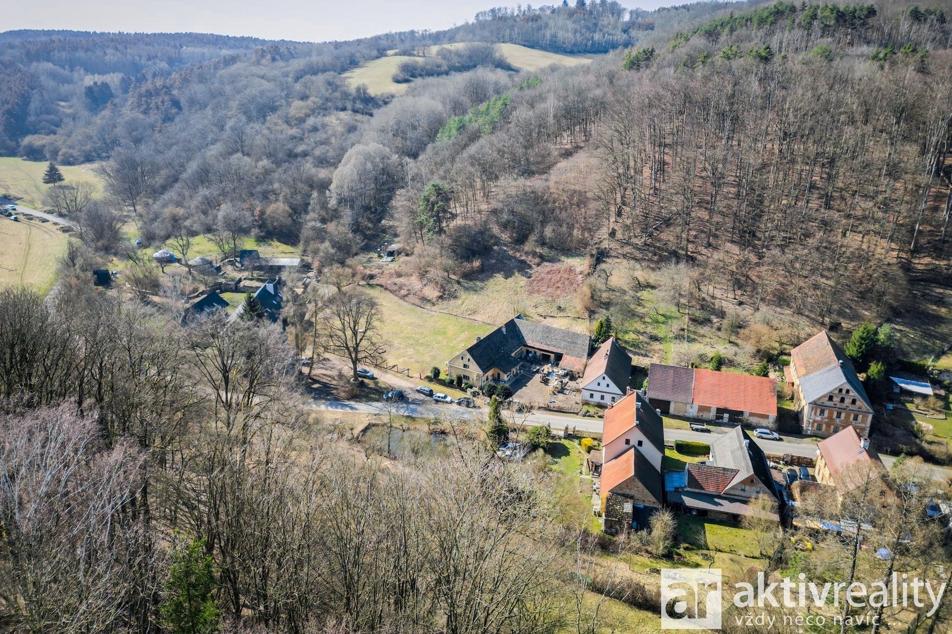 Pozemky pro bydlení, Osinalice, Medonosy, 5 862 m² - 2