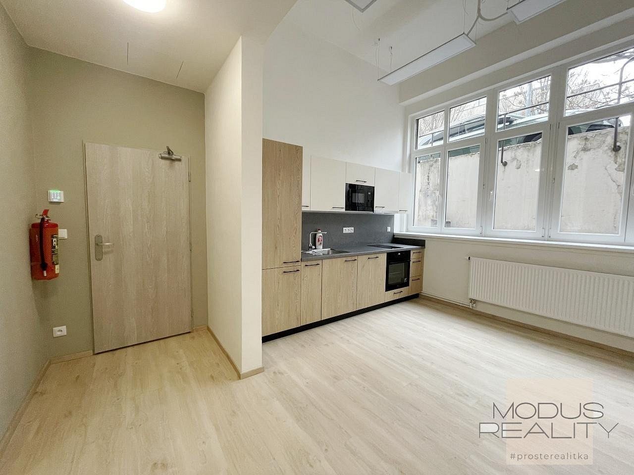 Pronájem kancelář - Praha - Žižkov, okres Praha 3, Hlavní město Praha, 32 m² - 2