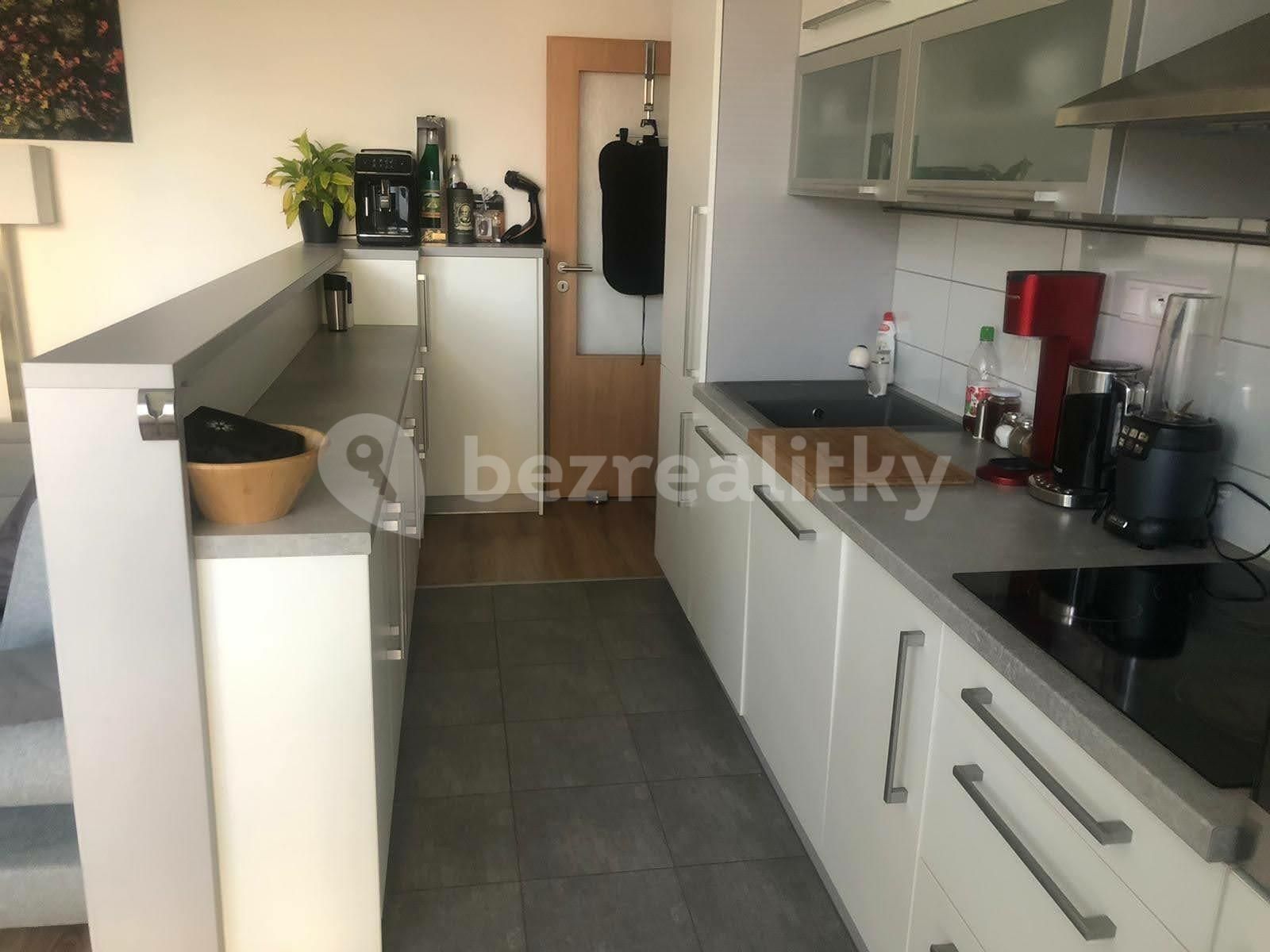 Byt 2+kk · 44 m² · U Uhříněveské Obory, Praha - Uhříněves - 3