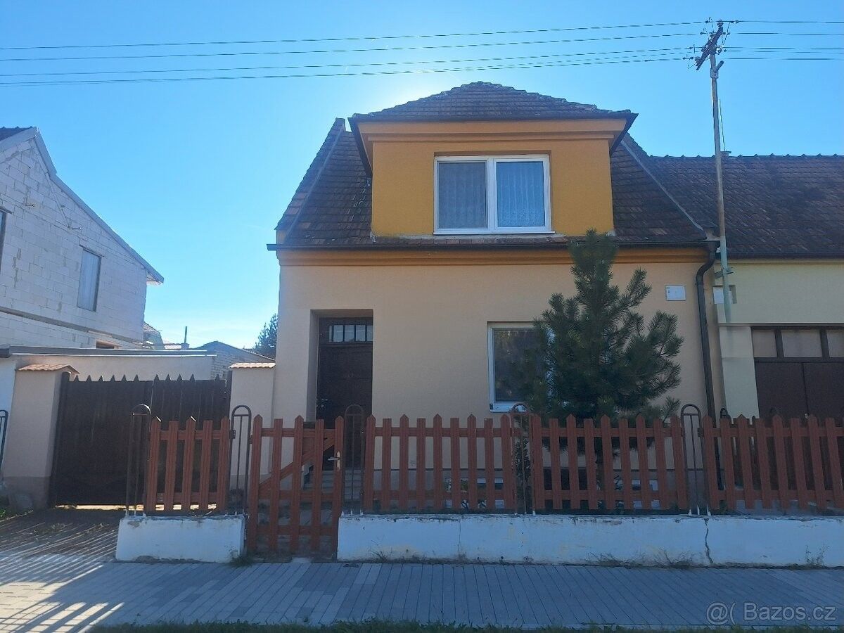 Rodinné domy, Veselí nad Moravou, 698 01