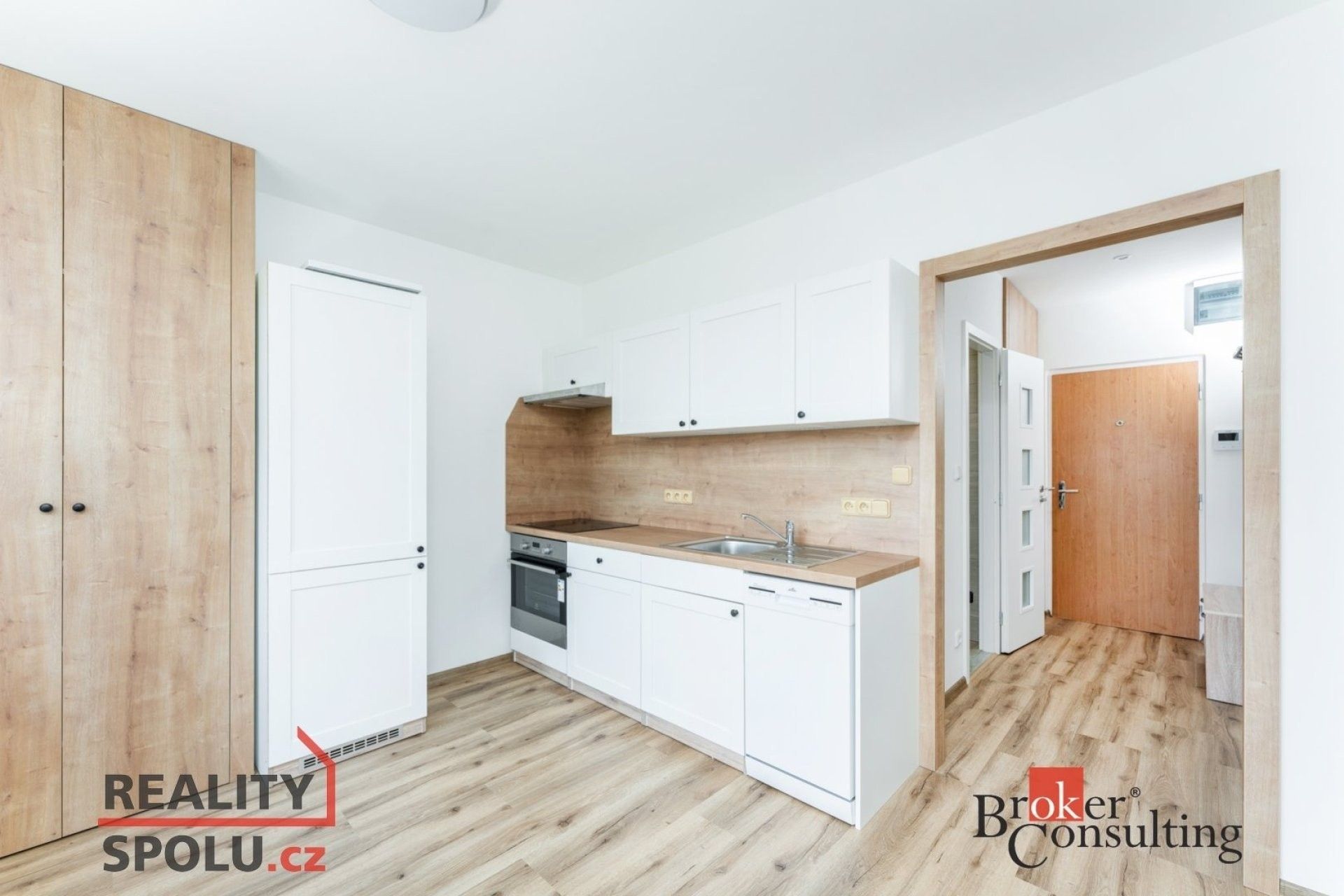 1+1, Pod Zámečkem, Hradec Králové, 36 m²