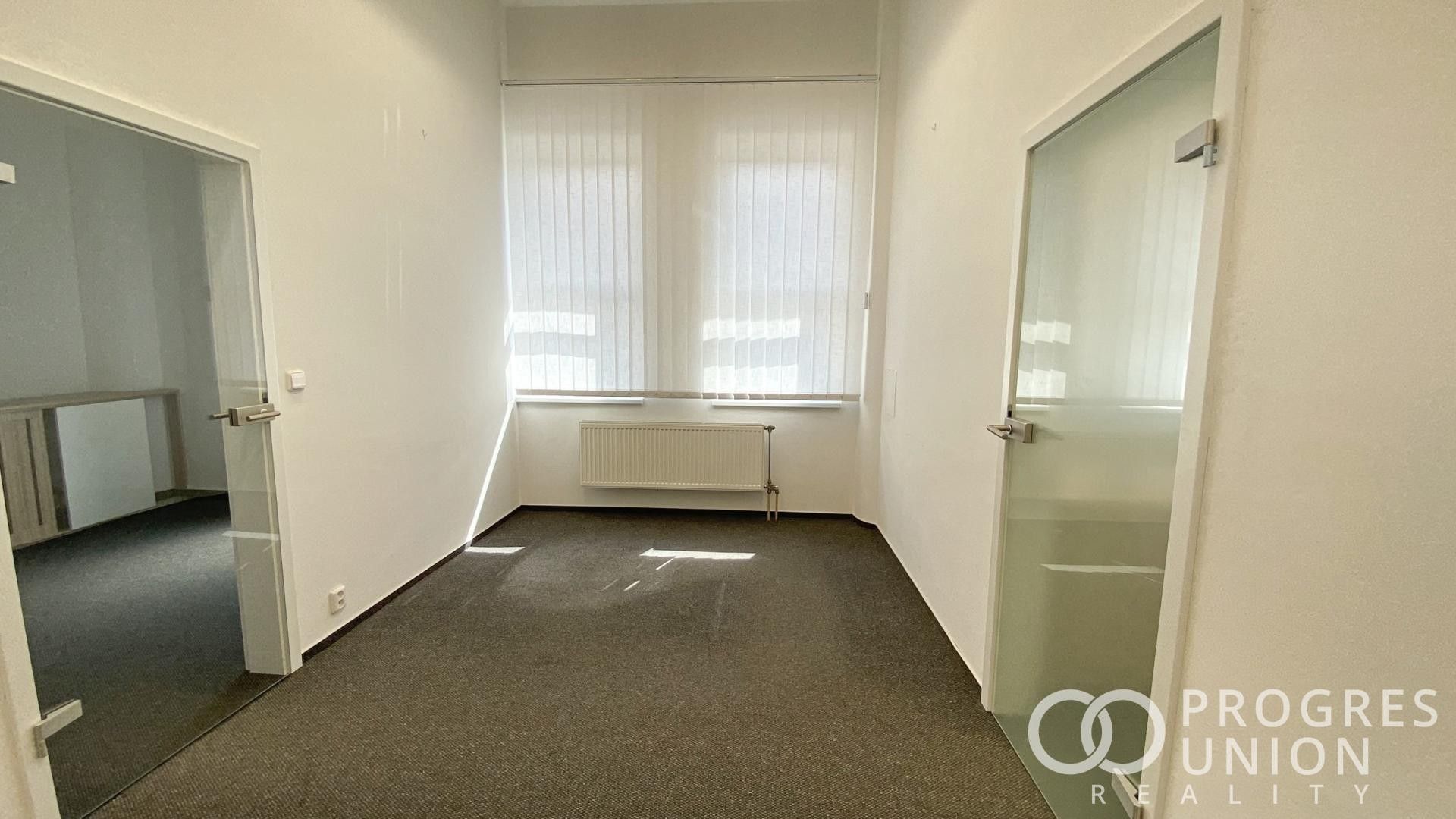 Pronájem kancelář - Smetanova, Vsetín, 60 m²