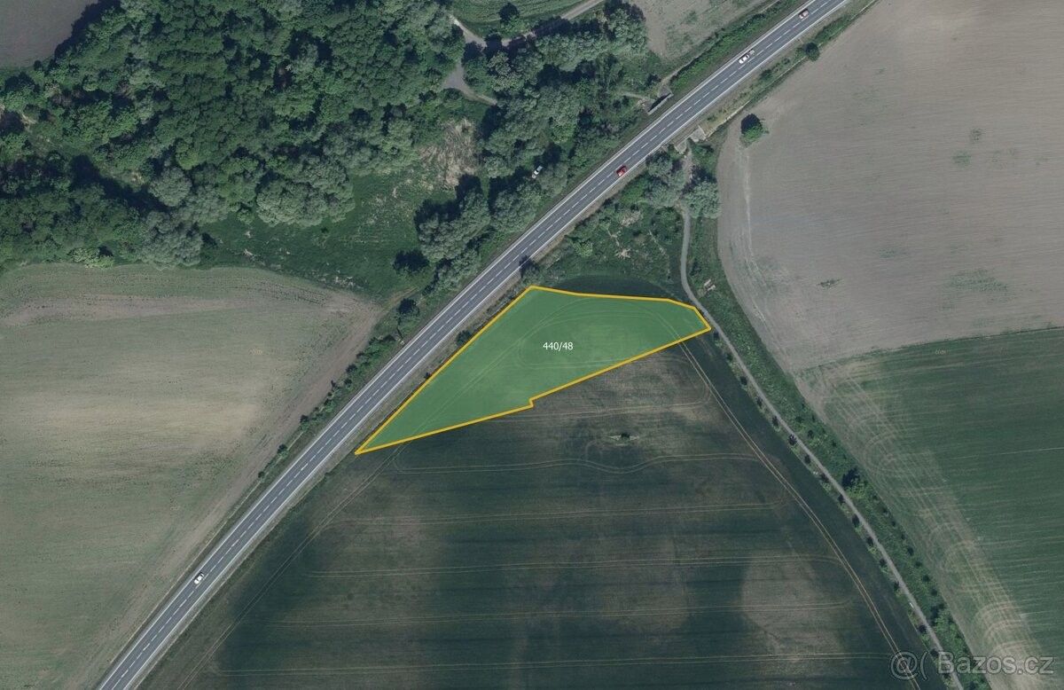 Pozemky pro bydlení, Velvary, 273 24