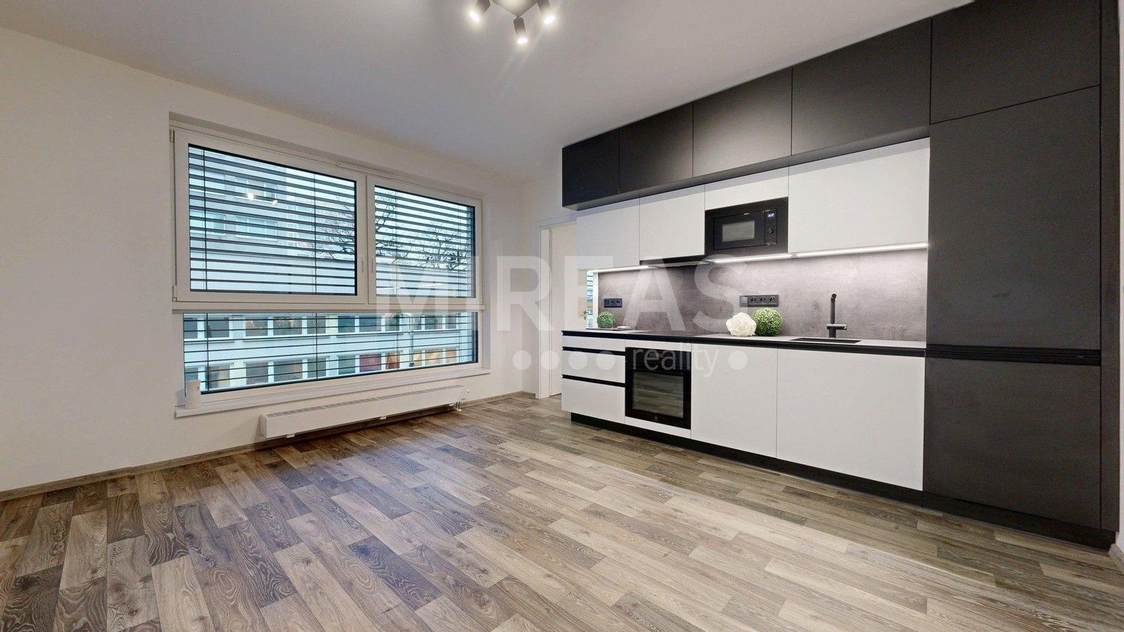 Pronájem byt 2+kk - U Nisy, Liberec, 48 m²