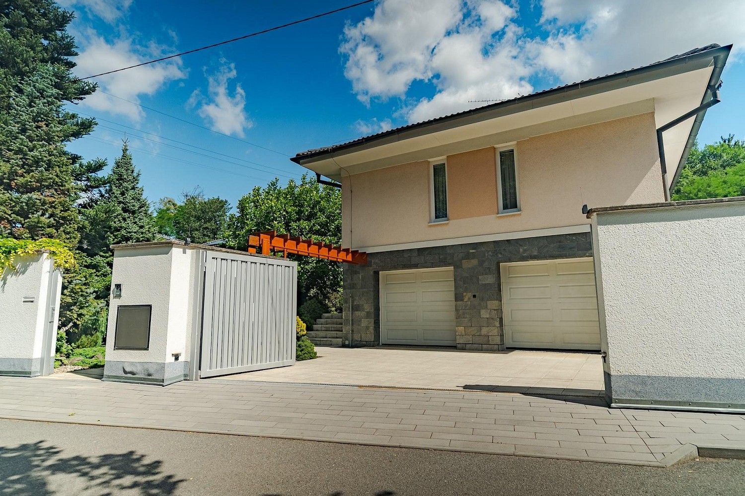 Prodej rodinný dům - Benátky, okres Svitavy, Pardubický kraj, 241 m² - 2