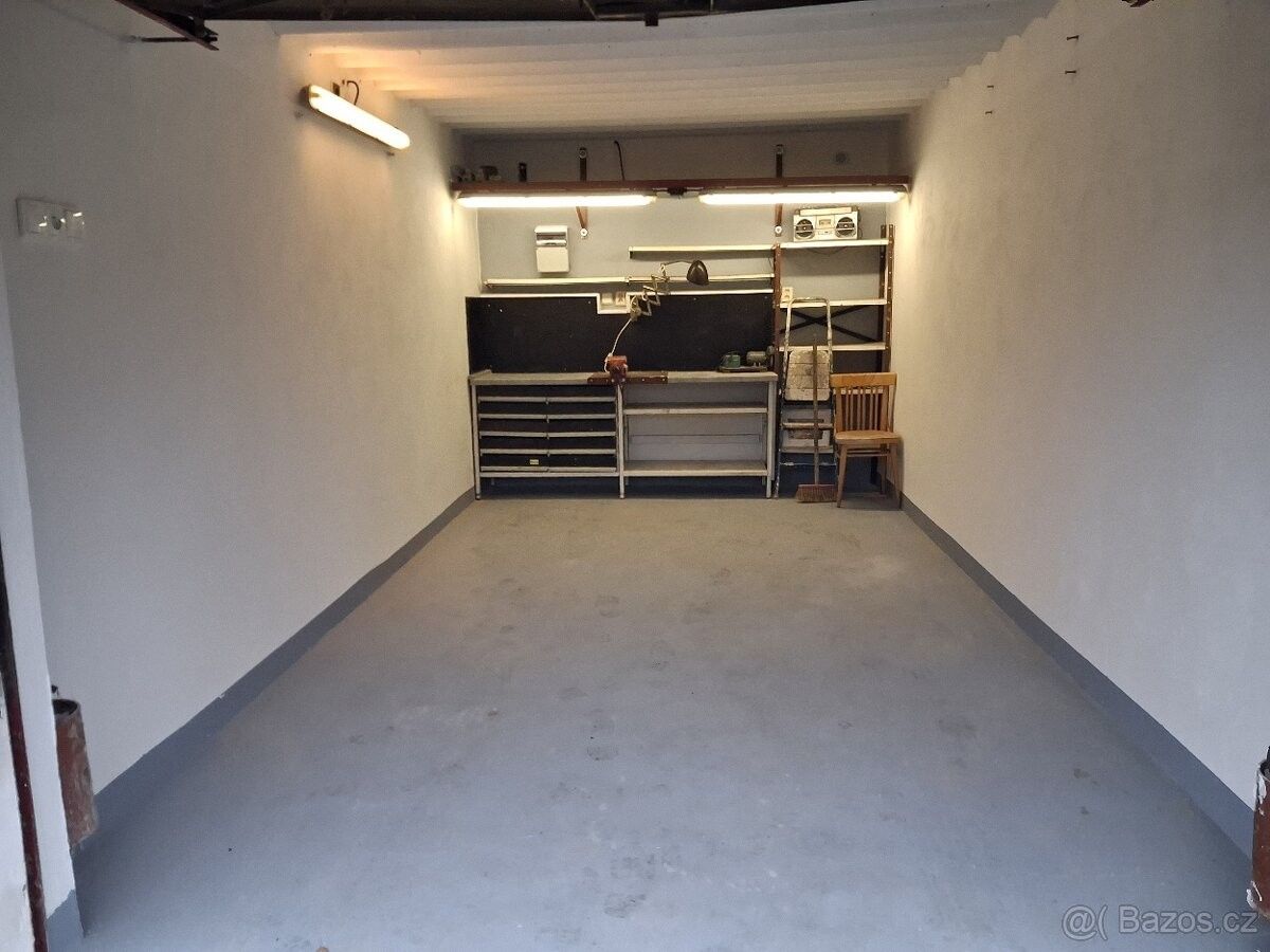 Garáže, Česká Třebová, 560 02