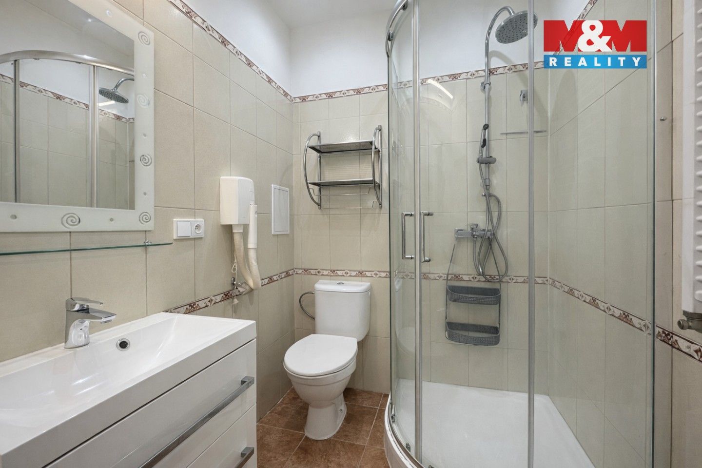 Pronájem byt 1+1 - Nákladní, Karlovy Vary, 33 m²