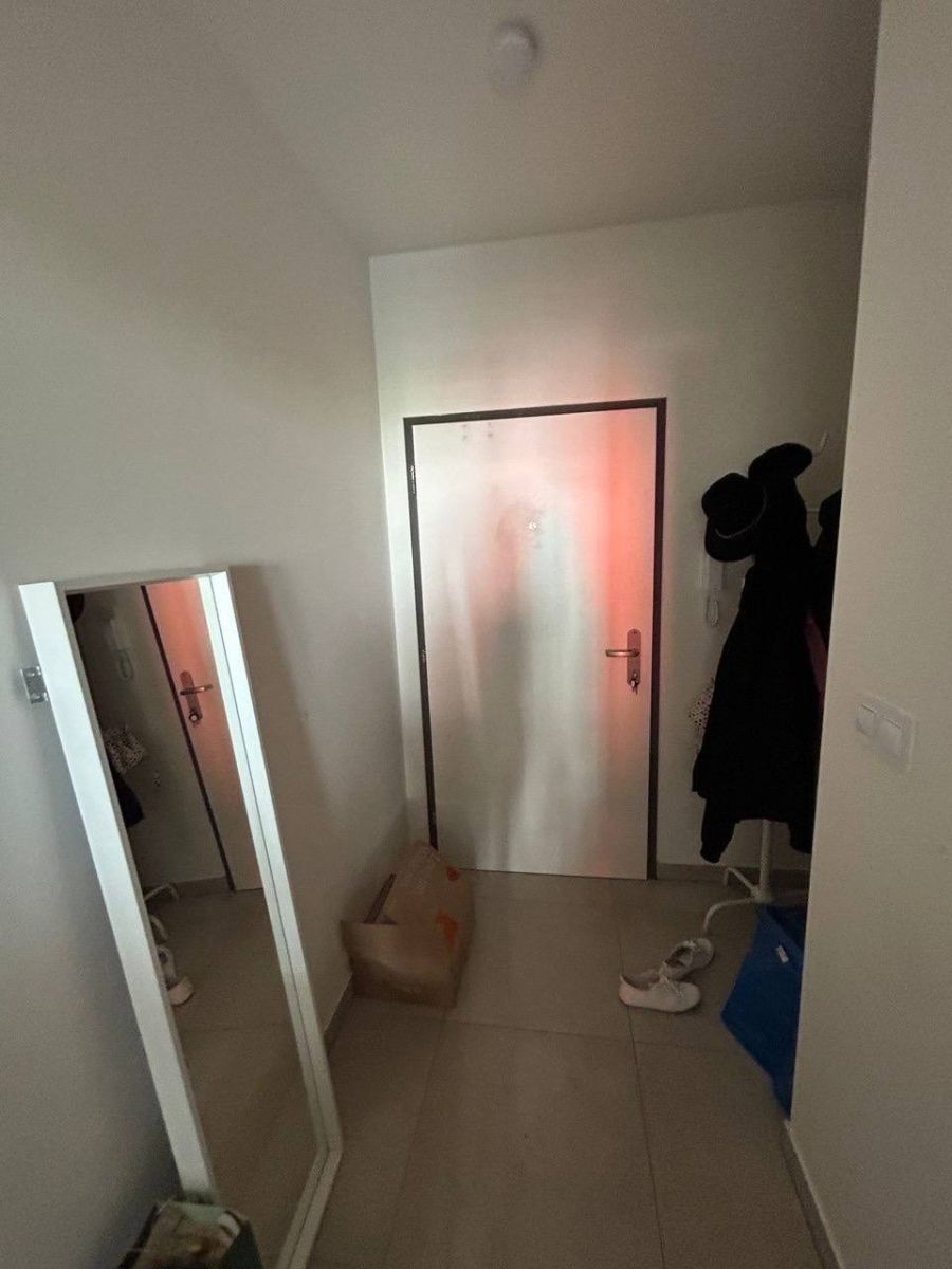 Pronájem byt 1+kk - Choceradská, Praha - Záběhlice, 36 m² - 5
