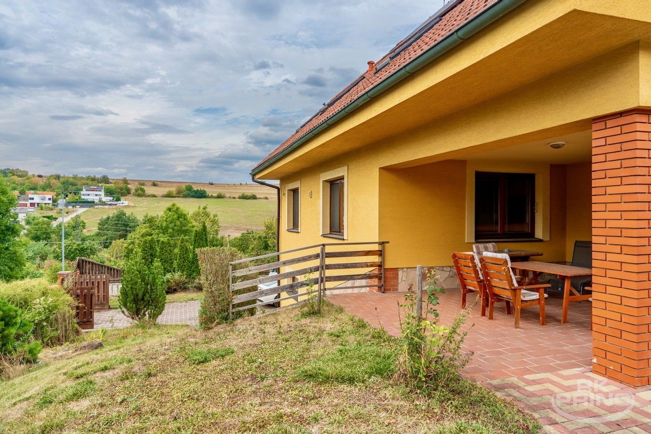 Rodinné domy, Ke Studánce, Tuchoměřice, 202 m²
