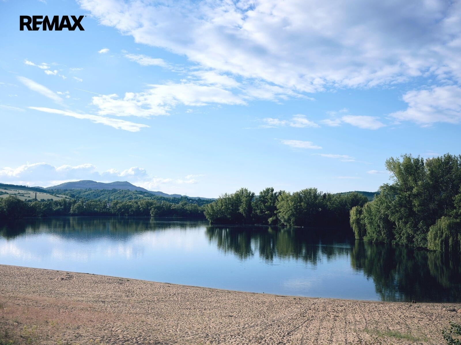 Prodej pozemek pro bydlení - Žalhostice, 1 850 m² - 5