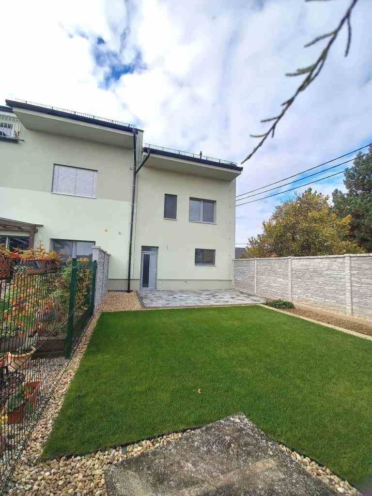 Prodej byt 4+kk - Výhon, Přísnotice, 151 m²