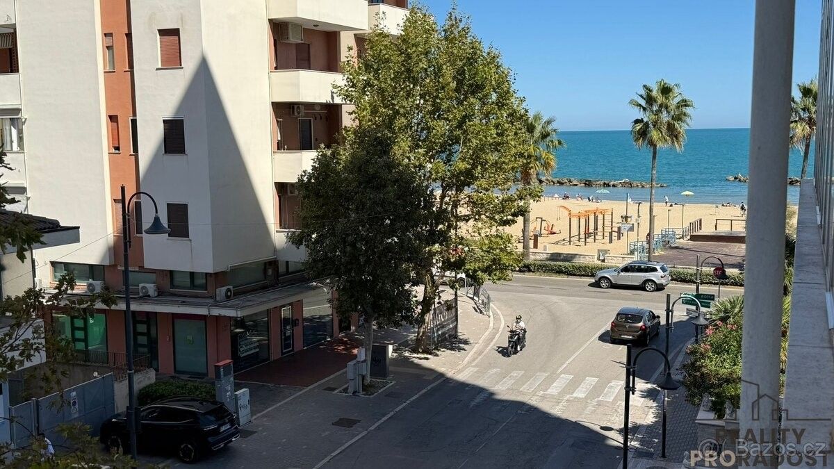 Byty, 987 66, Zahraničí