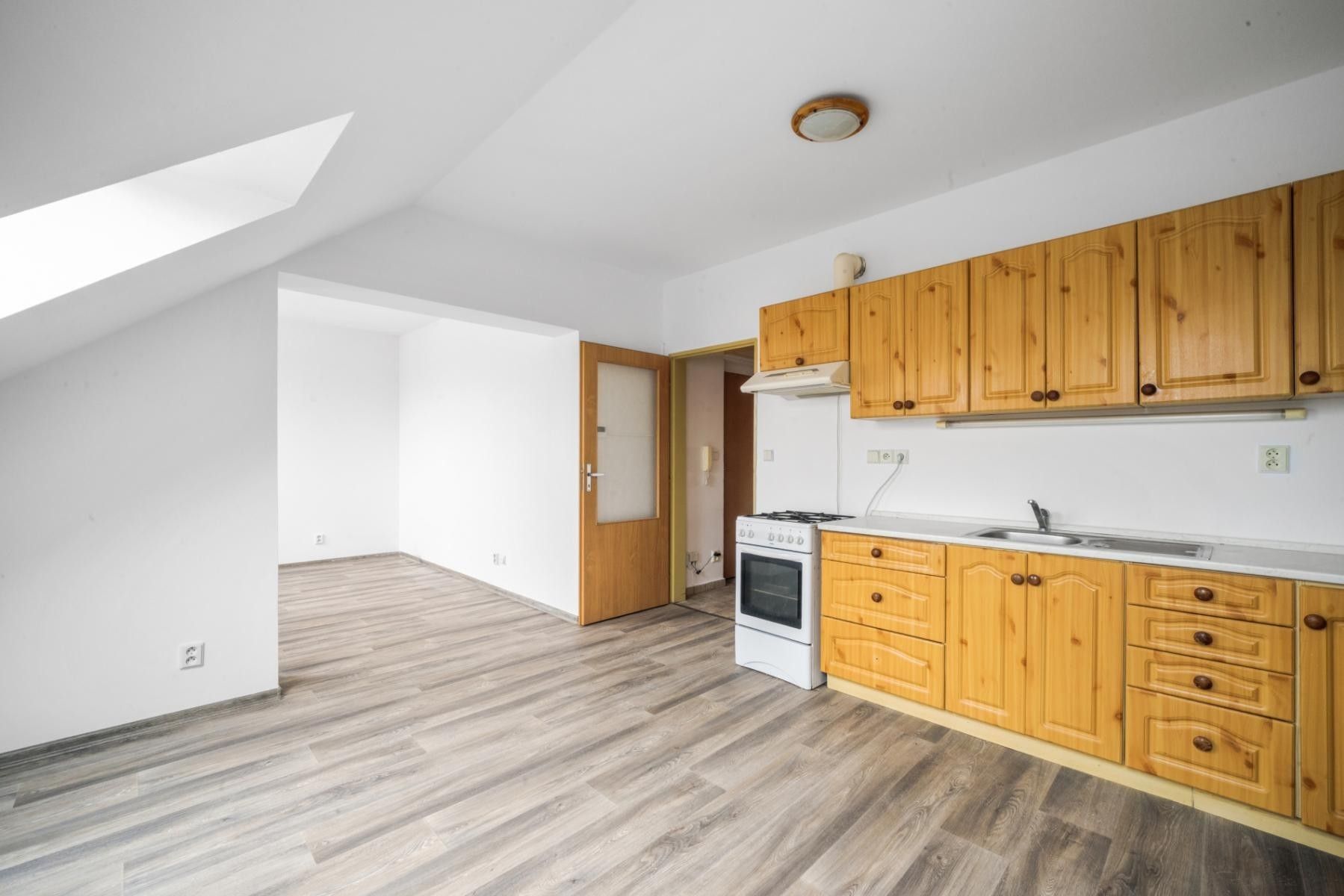 Prodej byt 2+kk - tř. 1. máje  , Dobřany, 47 m²