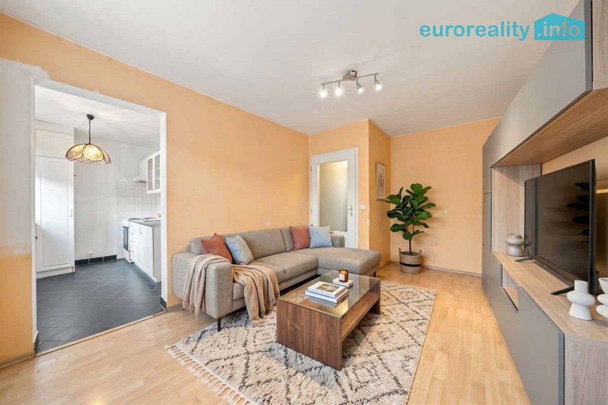 Prodej byt 2+1 - Braniborská, Milovice - Mladá, okres Nymburk, 42 m² - 5