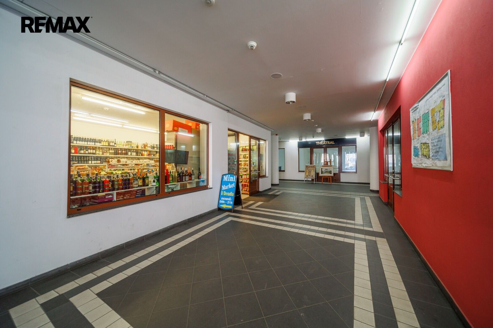 Obchodní prostory · 52 m² · Divadelní náměstí 2132, Karlovy Vary - 4