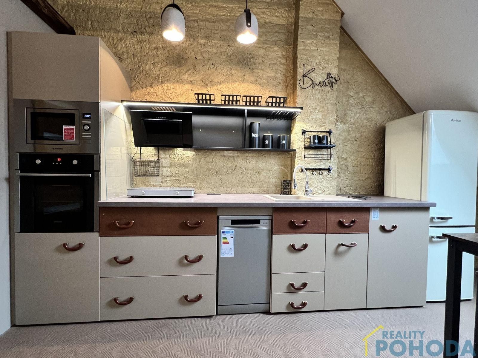 2+kk, Hradecká, Holice, 54 m² - 2