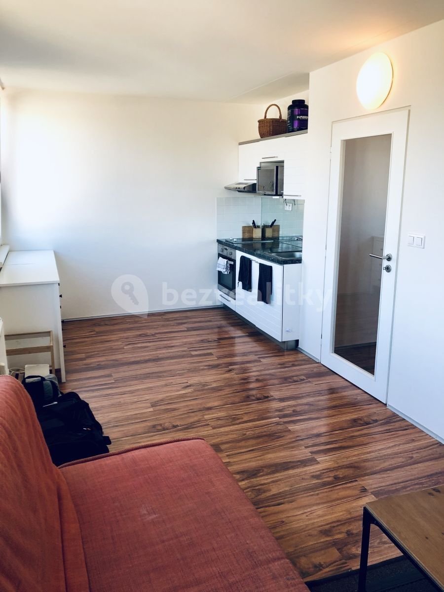1+kk, Molákova, Praha - Karlín, 28 m² - 2