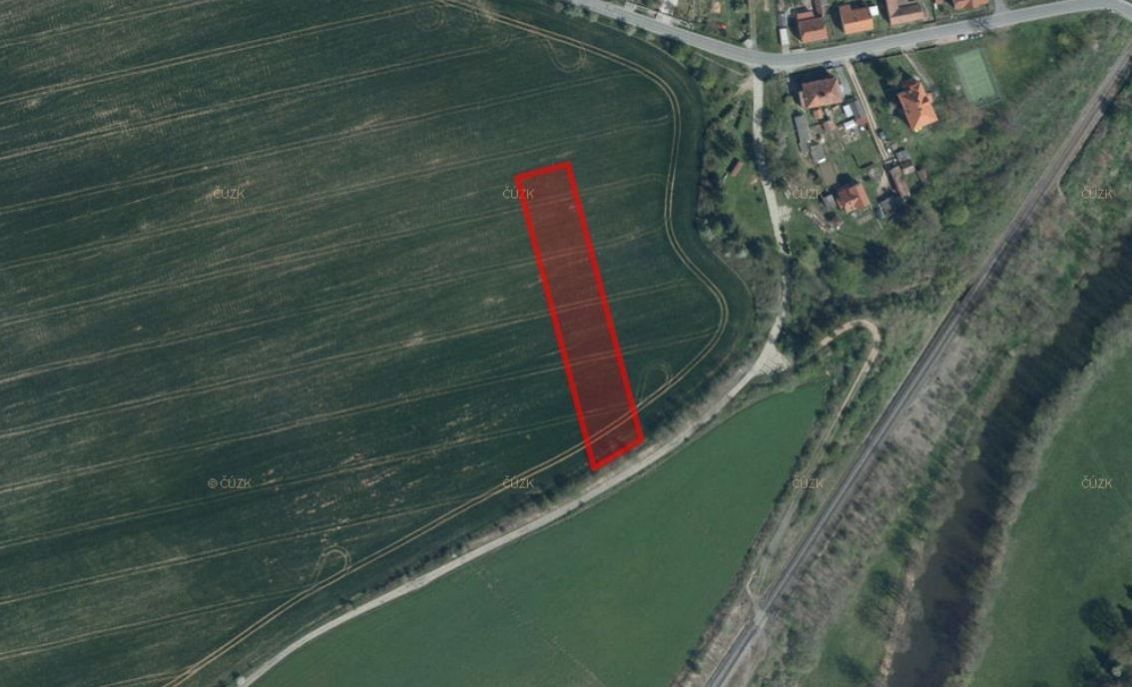 Zemědělské pozemky, Hradec, 3 039 m²