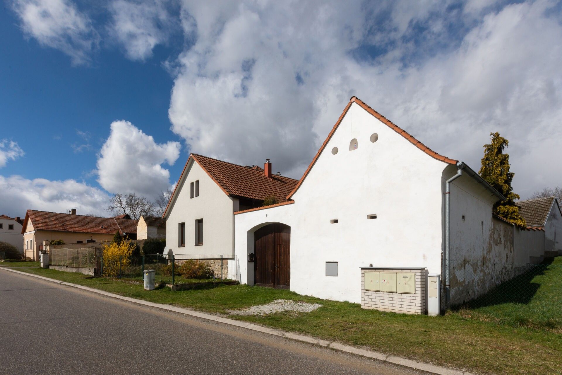 Prodej dům - Nesměň, Ločenice, 168 m²
