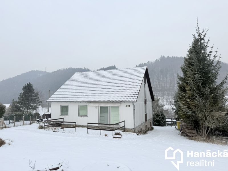 Rodinné domy, Bystřice pod Hostýnem, 768 41