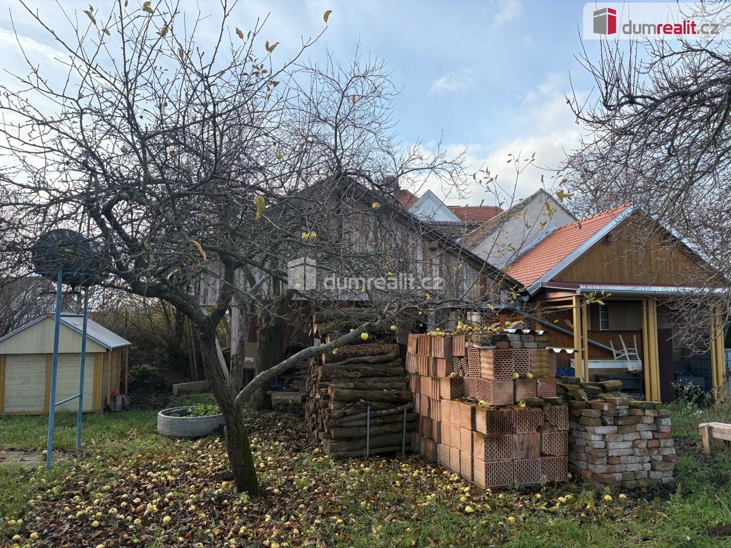 Prodej pozemek pro bydlení - Jevišovka, 904 m²