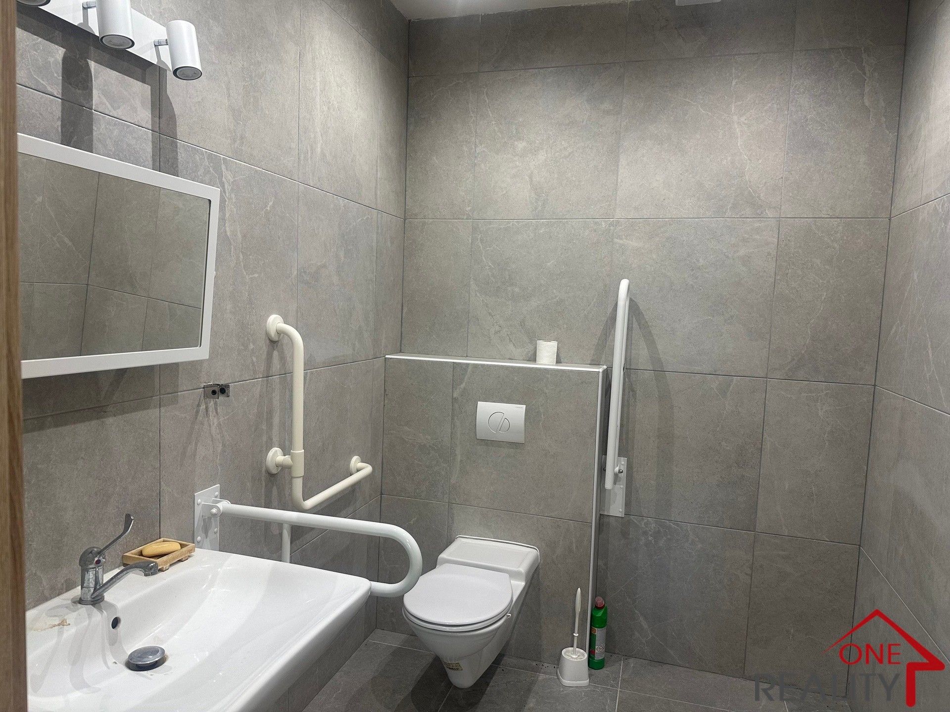 Komerční nemovitost · 375 m² · Dr. Beneše, Napajedla - 4