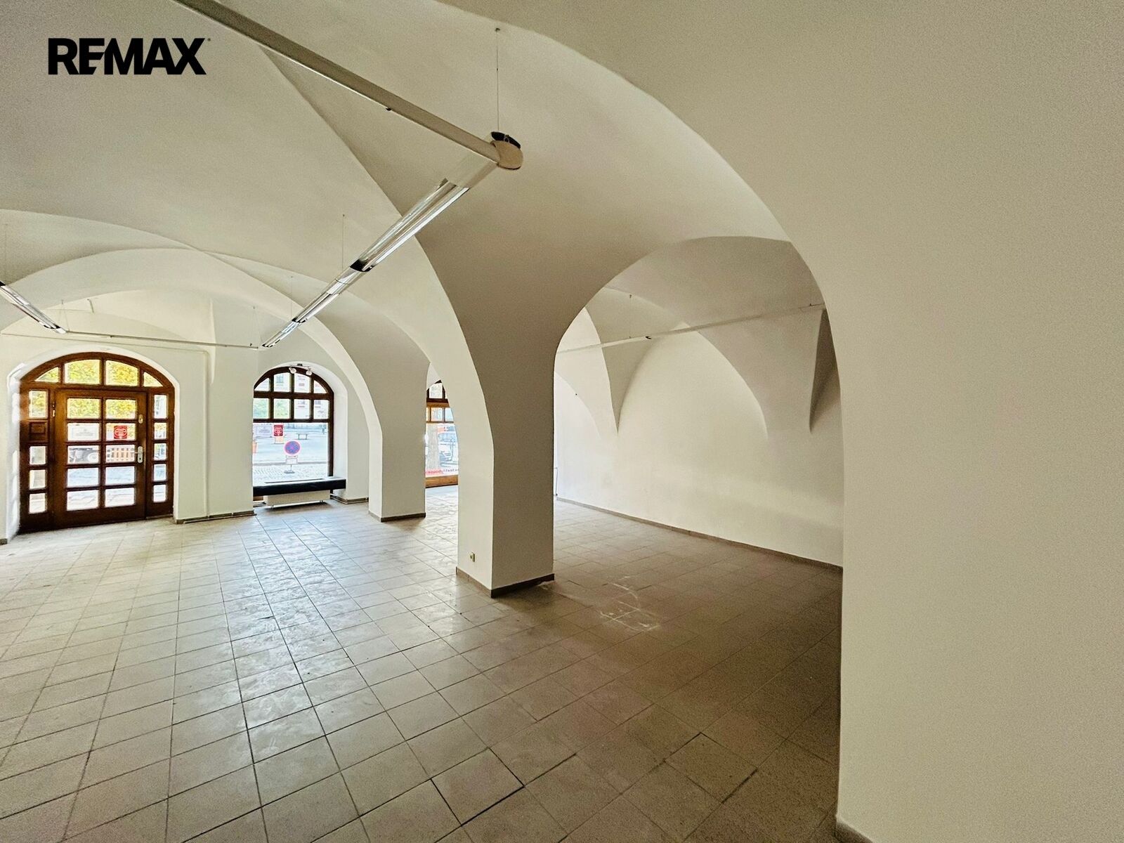 Obchodní prostory · 300 m² · Masarykovo náměstí 1211, Jihlava - 3