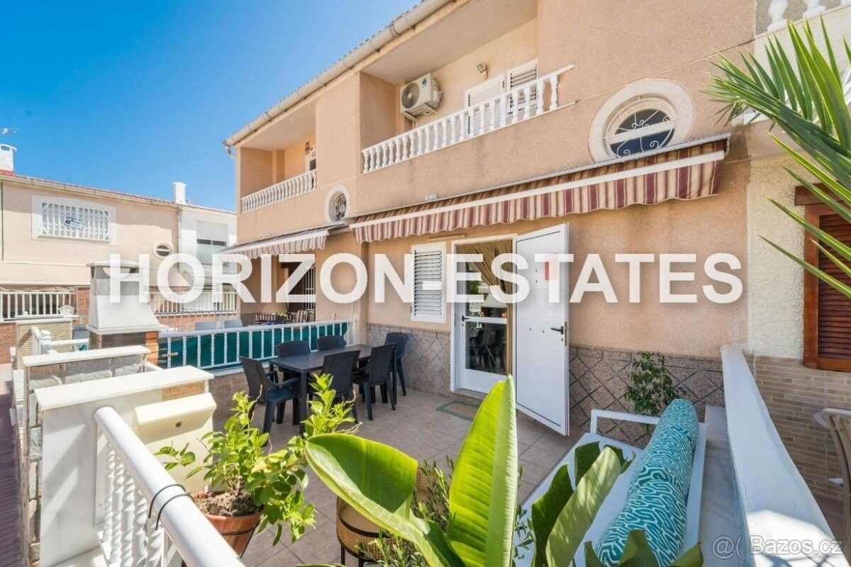 Rodinné domy, 987 66, Zahraničí