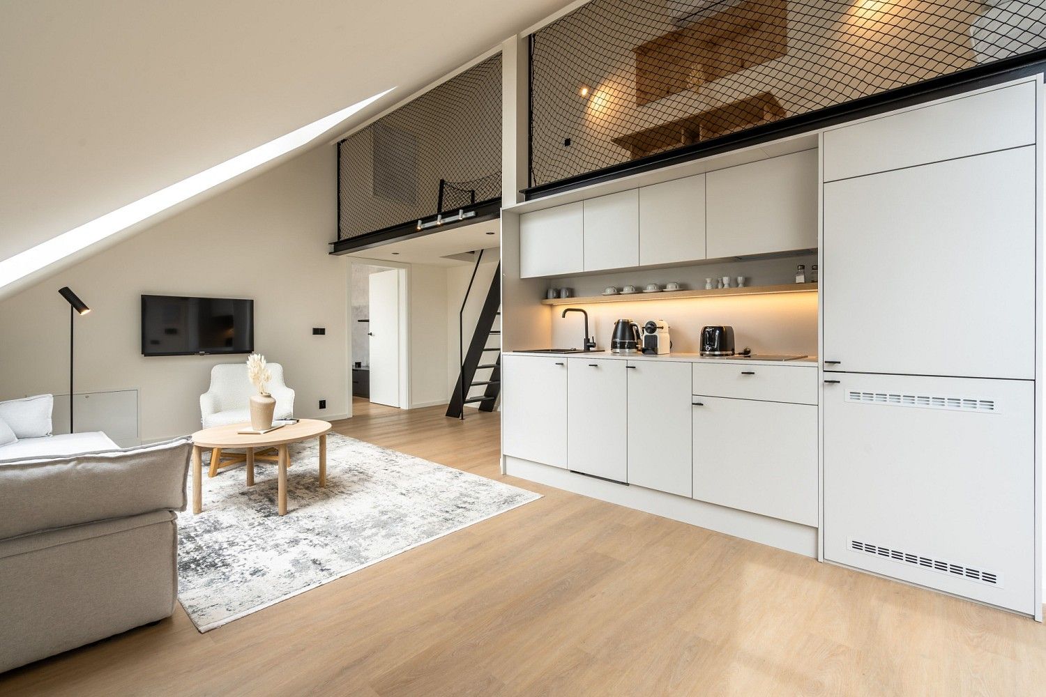2+kk, Praha - Karlín, okres Praha 8, Hlavní město Praha, 80 m² - 1