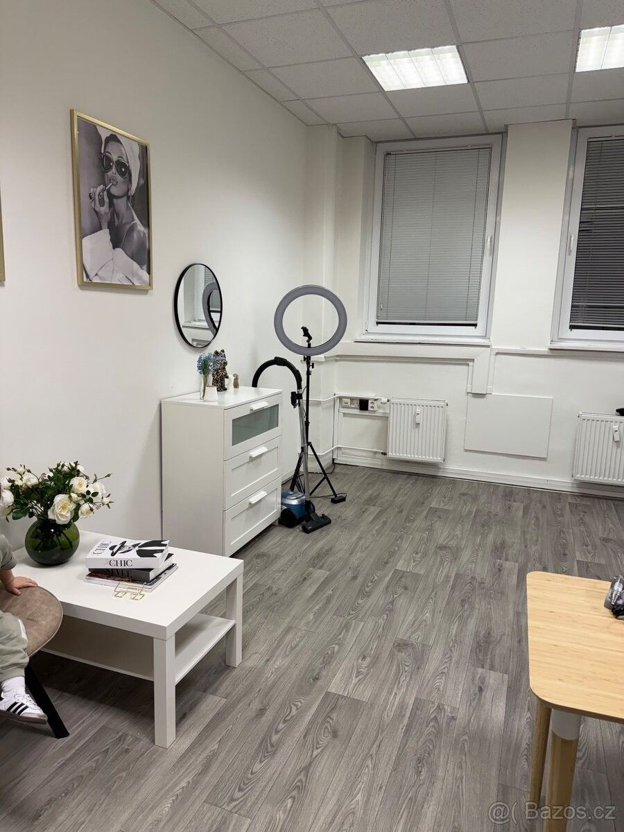 Pronájem ostatní - Praha, 108 00